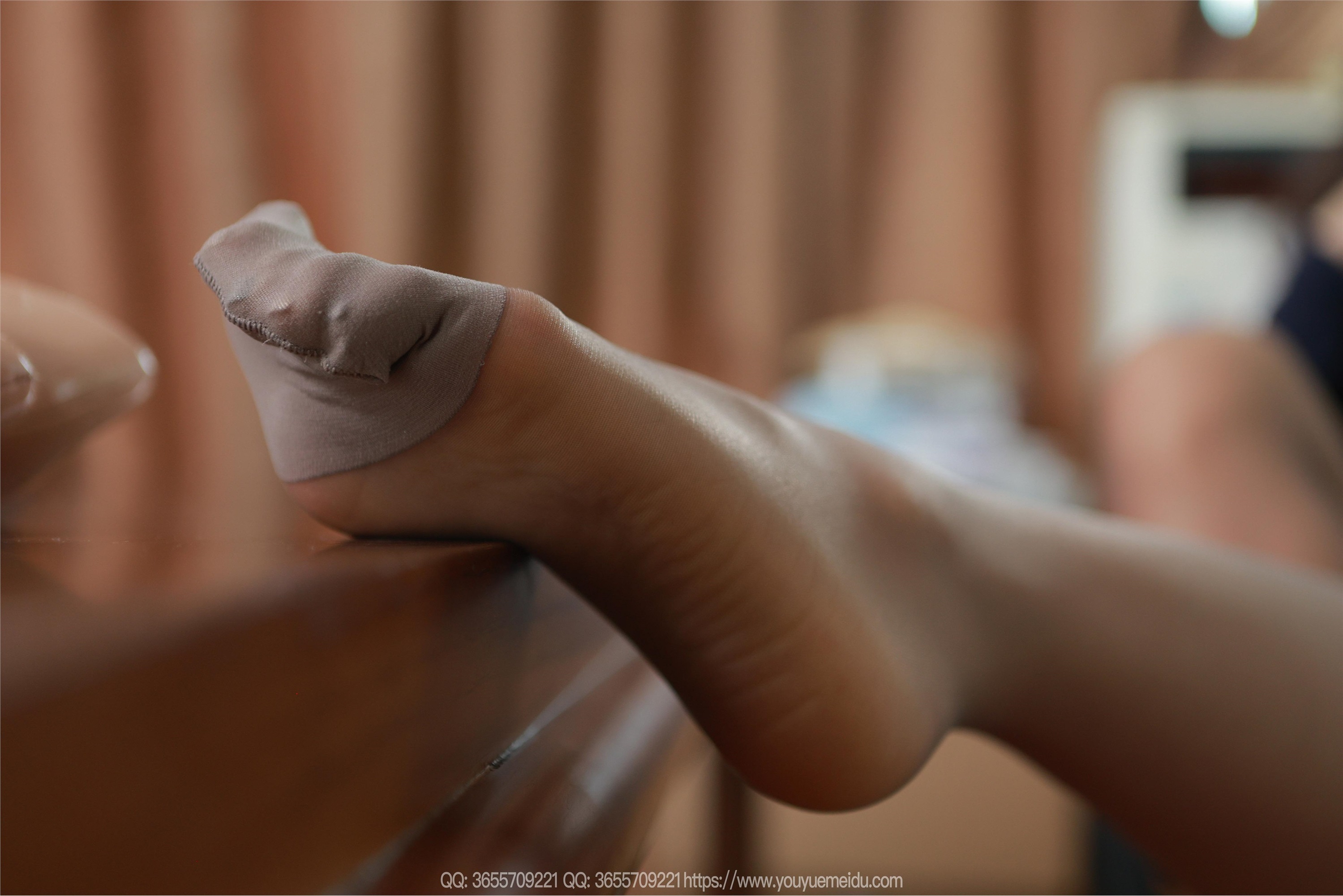 IESS异思趣向  2025.06.09 丝享家 2075 兔兔《老板在吗？（下）》